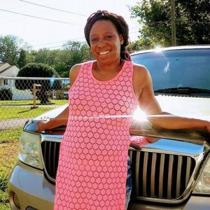 Meet your Posher, Debbie